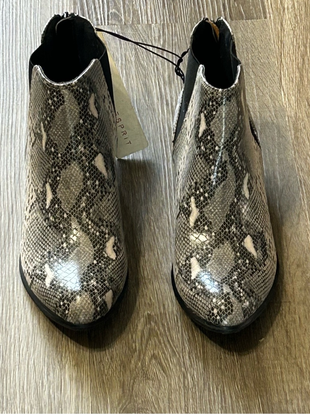 NWT Esprit Tiffany Snakeskin Ankle Boots Genuine Leather Upper Gray Black Size 6